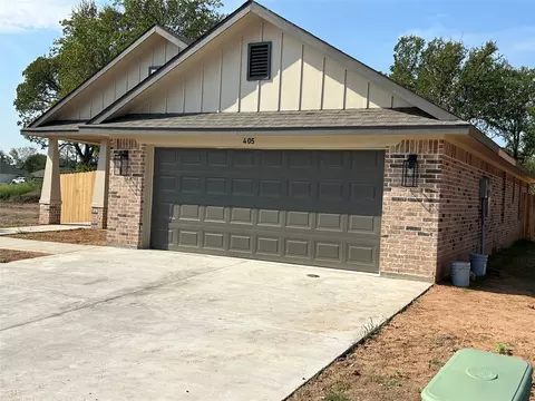 405 Conway St, Lacy Lakeview, TX 76705