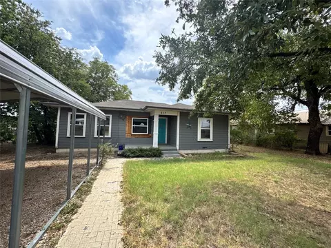 317 W 7th St, Baird, TX 79504