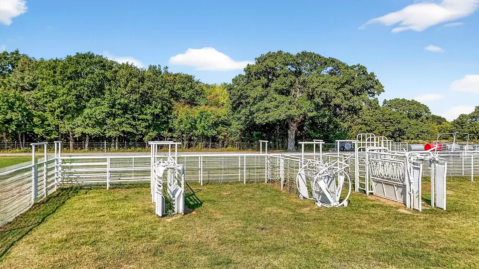  4525 Kemp Rd, Hendrix, OK 74741 photo 21