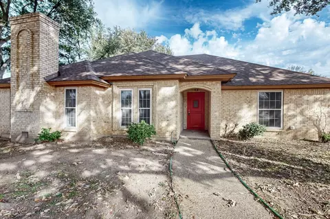 4901 Fort Stockton Dr, Arlington, TX 76017