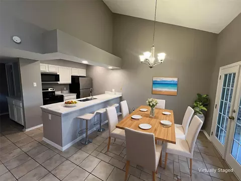 5750 Phoenix Dr #24, Dallas, TX 75231