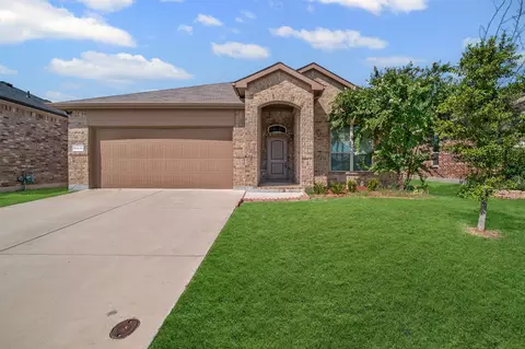 10237 Little Falls Trl, Fort Worth, TX 76177