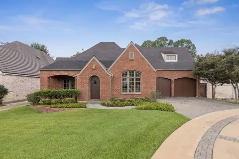 7 Park Row Ct, Pantego, TX 76013