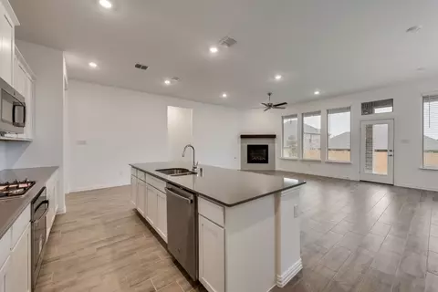 1817 Bryson St, Celina, TX 75009 photo 6