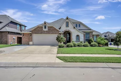 1102 Alderwood Dr, Justin, TX 76247