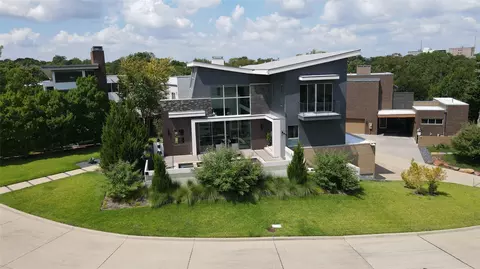 727 Kessler Woods Trl, Dallas, TX 75208
