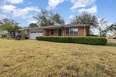 1735 Bonner St, Mckinney, TX 75069