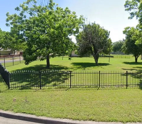 1876 E Shore Dr, Dallas, TX 75217