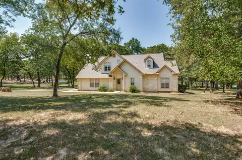 265 Stonewall Dr, Streetman, TX 75859