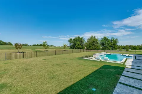 Exterior - 2297 White Stag Rd, Celina, TX 75009 photo 6 of 7