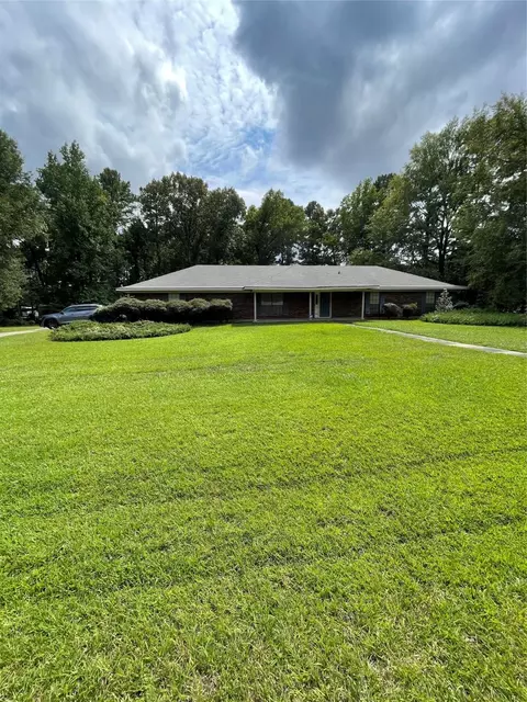 122 Post Oak Dr, Mansfield, LA 71052