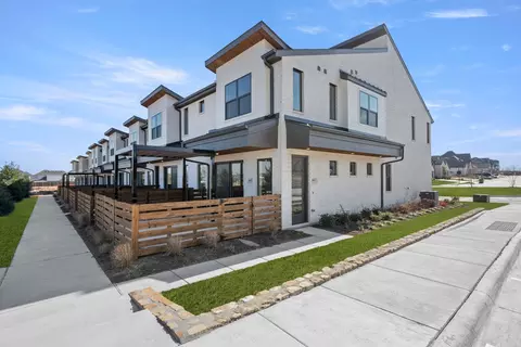 4602 White Buffalo Trl, Oak Point, TX 75068