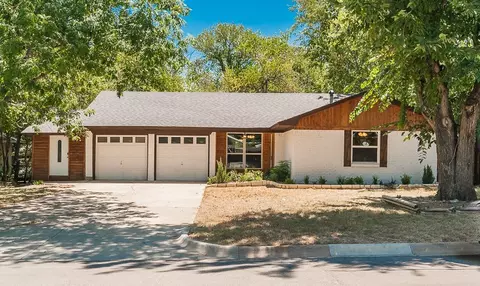 2908 Longfellow Ln, Denton, TX 76209
