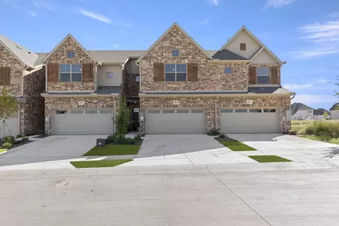 9011 Indianola Trl, Oak Point, TX 75068