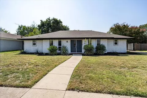 3404 Peachtree Ln, Pantego, TX 76013