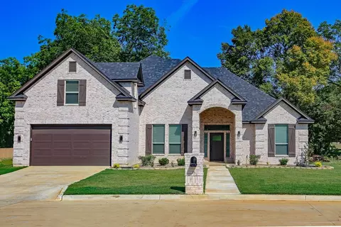 1080 Braydan Dr, Reno, TX 75462