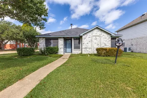 1513 Spicewood Dr, Mesquite, TX 75181