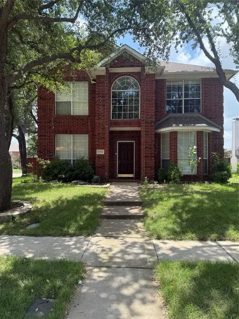 3733 Red Oak Trl, The Colony, TX 75056