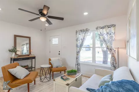 5233 Questa Dr, Abilene, TX 79605