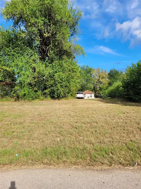 606 NE 1st, Paris, TX 75460