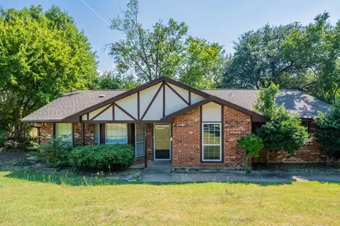 1601 Juneau St, Grand Prairie, TX 75050