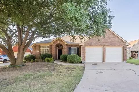 2307 Richmond Cir, Mansfield, TX 76063