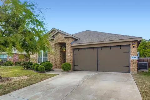 1707 Eagle River Trl, Lancaster, TX 75146