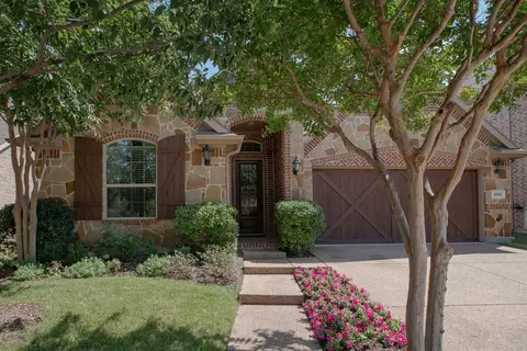 604 Satinwood Ln, Euless, TX 76039