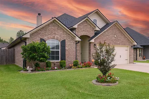 466 Jordan Dr, Bossier City, LA 71112