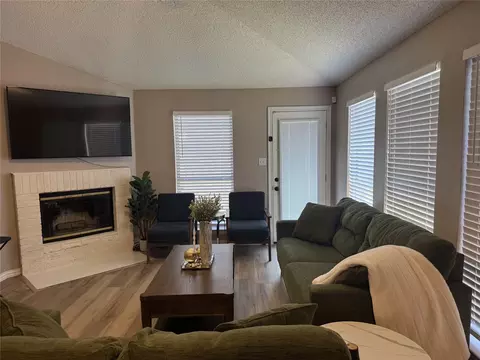 4213 Iris Ave, Fort Worth, TX 76137