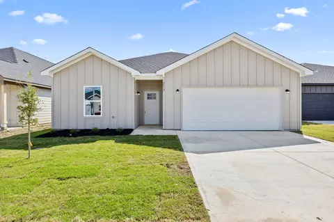 217 Lead Creek Dr, Fort Worth, TX 76131
