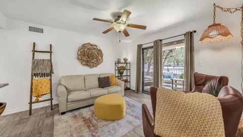 Living - 3059 Hells Gate Loop #7, Strawn, TX 76475 photo 3 of 6