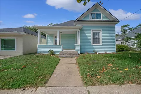 1011 S Armstrong Ave, Denison, TX 75020