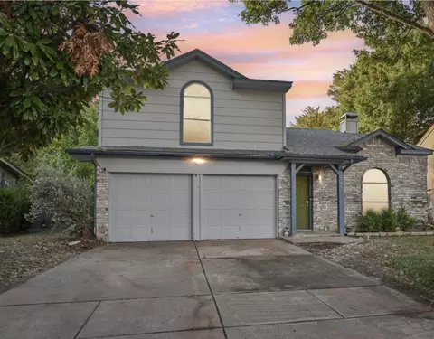 741 Nightingale Cir, Mansfield, TX 76063