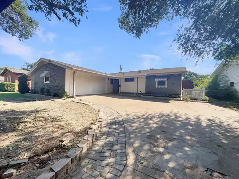 3310 Bryn Mawr Dr, Irving, TX 75062
