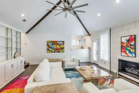 6222 Twin Oaks Cir, Dallas, TX 75240