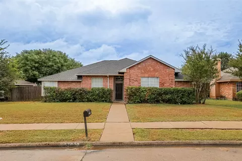 1106 Rosewood Ln, Lancaster, TX 75146