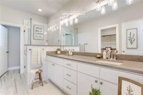 Bath - 419 E Main St, Pilot Point, TX 76258 photo 1 of 2