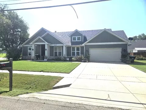419 E Main St, Pilot Point, TX 76258