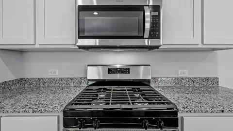 Kitchen - 139 Mojave Rd, Boyd, TX 76023 photo 2 of 4
