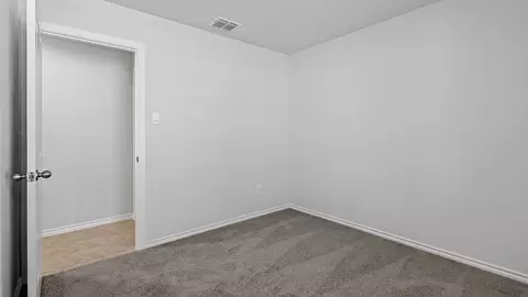 Bedroom - 139 Mojave Rd, Boyd, TX 76023 photo 5 of 8