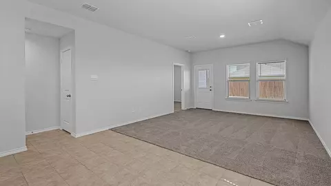 Living - 139 Mojave Rd, Boyd, TX 76023 photo 1 of 7