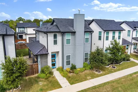 2312 Scenic Bluff Dr, Fort Worth, TX 76111