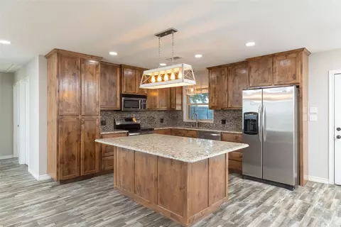 1417 Cottondale Rd, Springtown, TX 76082