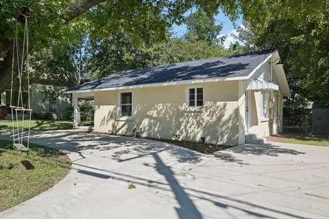 608 W High St, Terrell, TX 75160