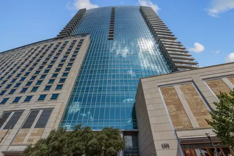 1301 Throckmorton St #2402, Fort Worth, TX 76102