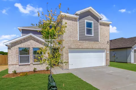 120 Kainos St, Greenville, TX 75402