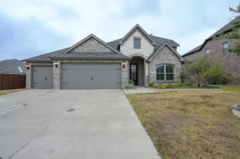 809 Deleon Dr, Midlothian, TX 76065