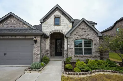 Exterior - 809 Deleon Dr, Midlothian, TX 76065 photo 4 of 7