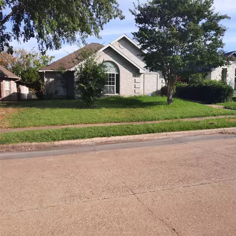1225 Irene Dr, Mesquite, TX 75149